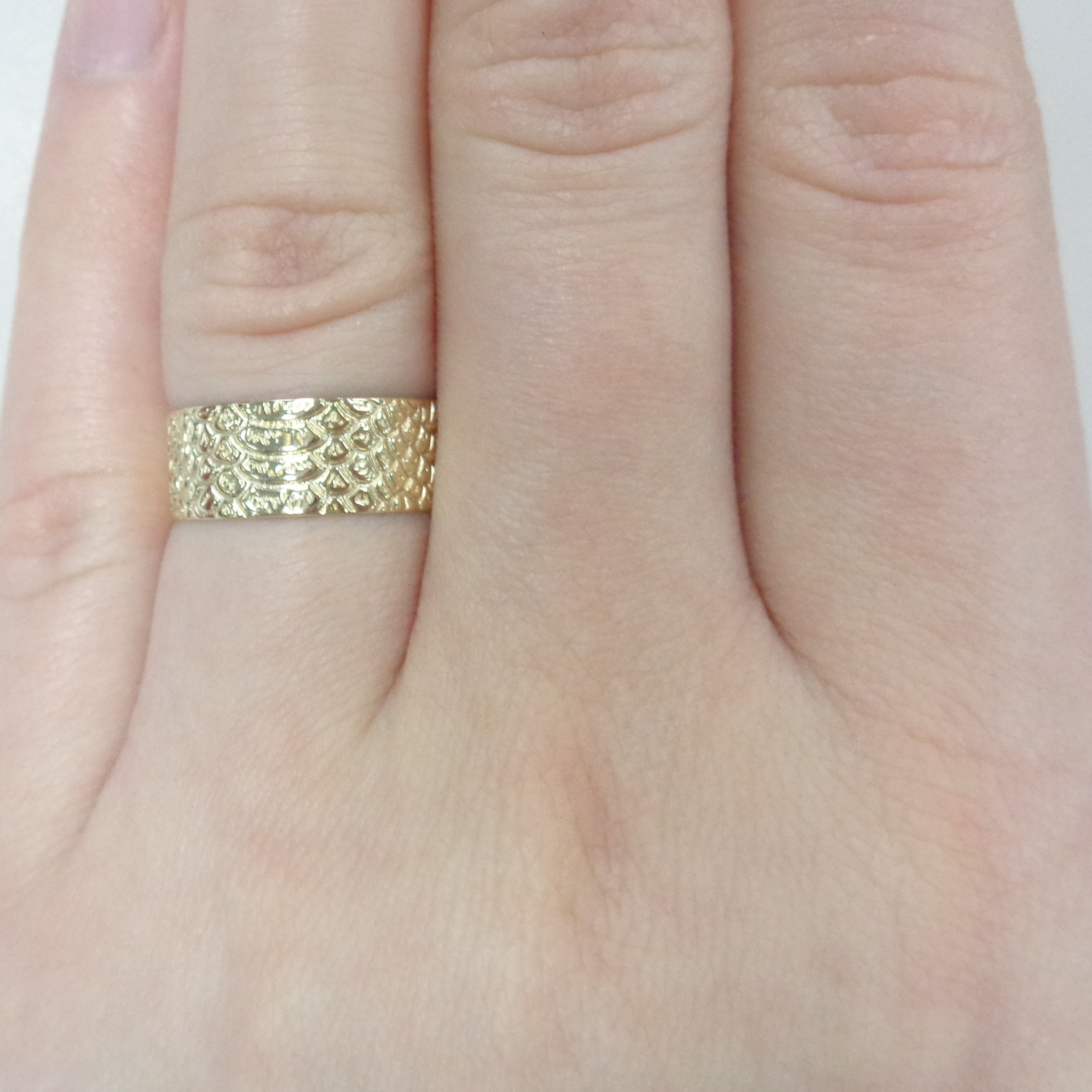 Кольцо из желтого золота